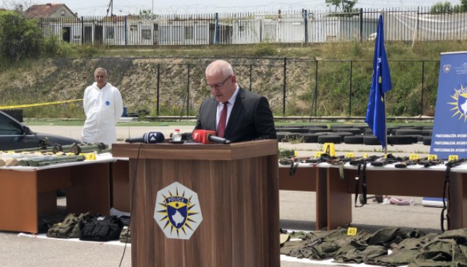 Sveçla: Armatimi i sekuestruar kishte synim aksione terroriste