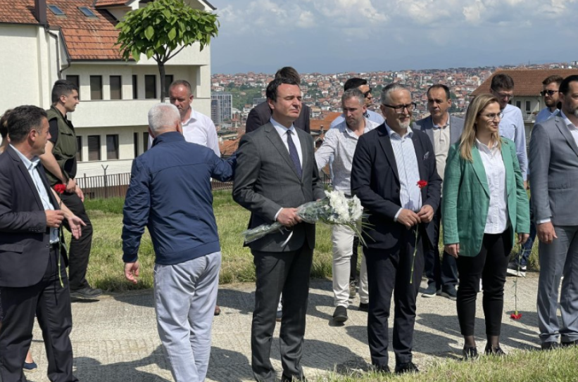 Kurti: Nuk e harrojmë asnjëherë çmimin e lartë që paguam të kemi Republikë demokratike