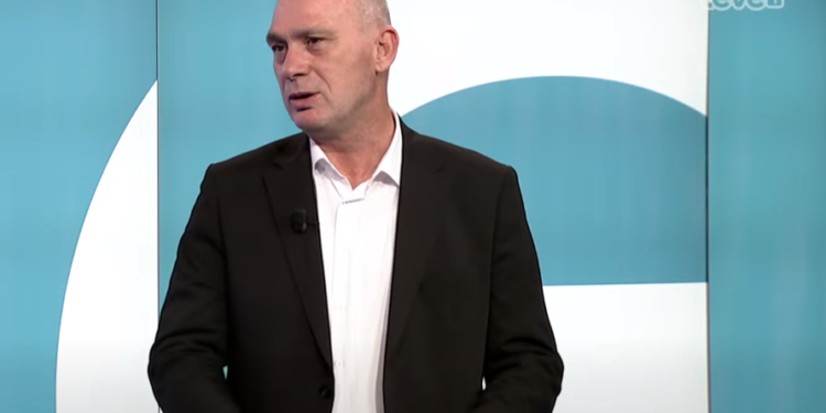 Humolli: Amerika nuk ka qenë e befasuar me veprimet e Qeverisë në veri, ata e njohin mirë Kosovën