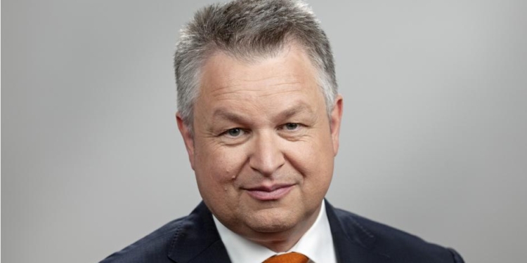 Zyrtari i lartë i OSBE-së: Të punohet për depërshkallëzim të situatës në veri