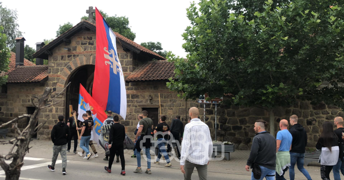 Serbët nisin të mblidhen për festën e “Vidovdanit”