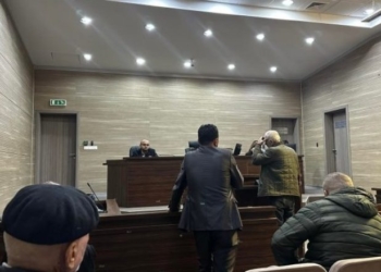 Lirohen nga akuza dy të akuzuarit për vrasjen e trefishtë në Kaçanik