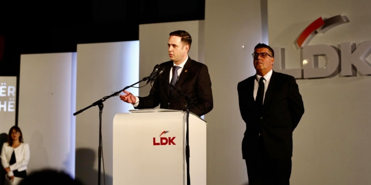 Lutfi Haziri tregon se a do të kandidojë për kryetar partie
