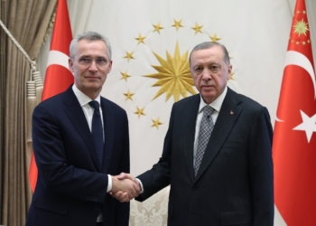 Stoltenberg falënderon Erdoganin për vendimin për të dërguar trupa në veri të Kosovës