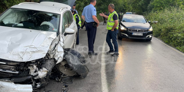 Aksident me të lënduar në rrugën Ferizaj – Brezovicë, përfshihen dy vetura