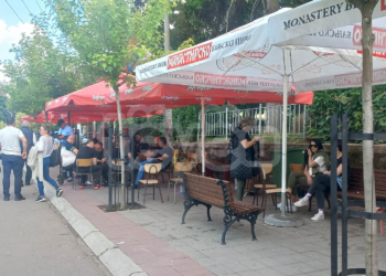 Shpërndahen punëtorët e komunës në Zveçan të cilët ishin në protestë