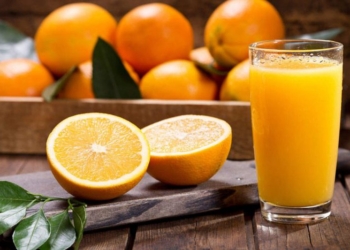 Një gotë lëng portokalli ju ndihmon në parandalimin e shumë sëmundjeve