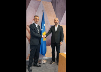 Atiq takohet me Pecin: Komunat tona do të bëhen të qytetarëve, në to do të ketë jetë normale