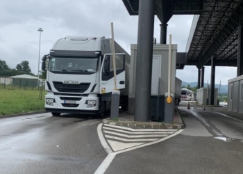 Transportuesit nga Kosova të rrezikuar në territorin e Serbisë