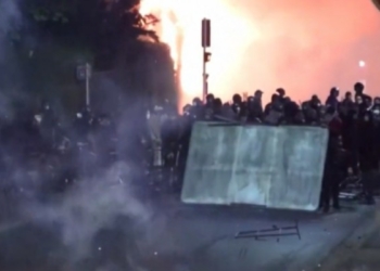 Arrestohen 667 protestues në Francë, polici që vrau 17-vjeçarin kërkon falje