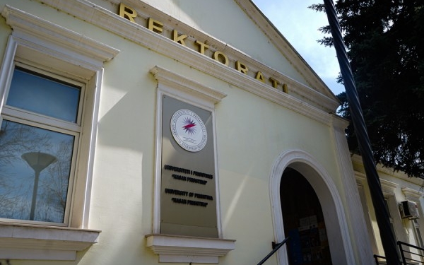 Studentët presin dështimin e nismës për ndërrimin e emrit të UP-së