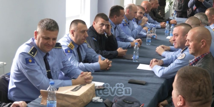 “Serbisë duhet t’i kërkohet që të lejojë kthimin e serbëve në institucione”