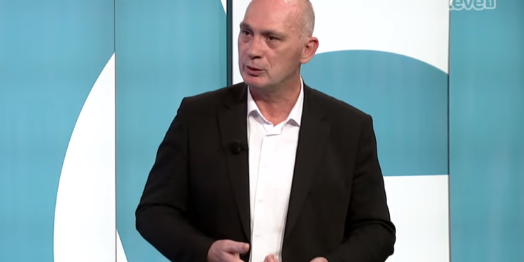 Humolli tregon qëndrimin për mocionin e mosbesimit ndaj Kurtit të propozuar nga Haradinaj