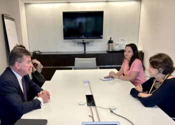 Lajçak takohet me zyrtaren e lartë të OKB-së, flasin për zhvillimet e fundit në Ballkanin Perëndimor