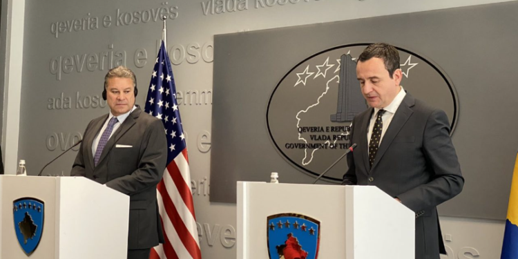 Ish-ambasadori shqiptar: Kurti në mënyrë të panevojshme ka hyrë në një konflikt të madh me SHBA-në
