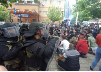 Sopjani: Ditën e parë, u pa qartë që KFOR-i në Zveçan nuk ishte i përgatitur të ballafaqohet me turmën