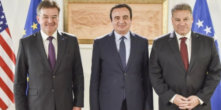 Lajçak e Escobar në mbrëmje takojnë Kurtin