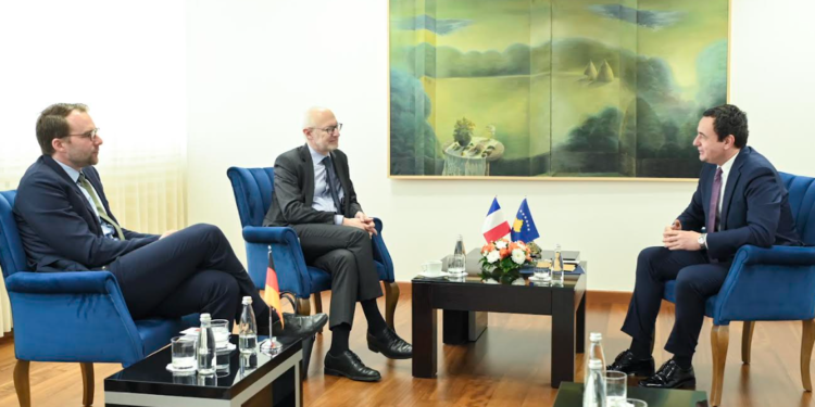 Kurti takoi përfaqësues të Francës e Gjermanisë, pajtohen për de-eskalimin e situatës në veri
