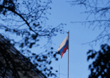 Finlanda dëbon diplomatë rusë