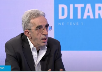 Koci: Në këtë situatë Kurti duhet t’i pranojë kërkesat e ShBA-ve