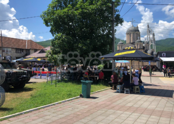 Ministri Liburn Aliu e viziton Leposaviqin