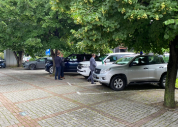 Ambasadorët e QUINT-it takohen me kryeministrin Kurti