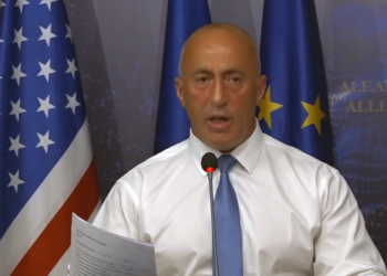 Haradinaj: Ishte fyese dhe poshtëruese skena e policëve tanë, Sveçla të dorëhiqet