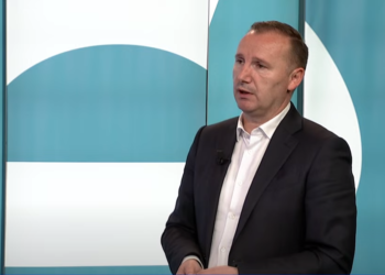 Deputeti i LDK-së: Kurti populist, Rama përfaqësues i oligarkëve