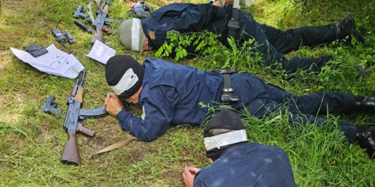 Paraburgim për tre policët e arrestuar