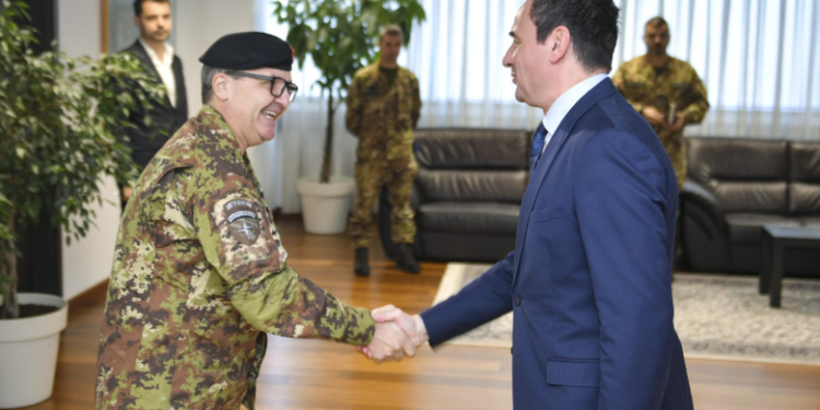 Këshilltari i Kurtit i kundërpërgjigjet KFOR-it: E paqartë ku është komandanti, jo ku ishin policët