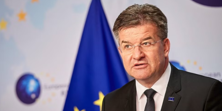 Lajçak udhëton në SHBA lidhur me situatën në Kosovë