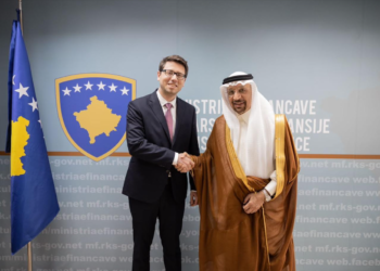 Murati takoi ministrin arab, kërkoi krijimin e linjës ajrore Kosovë-Mbretëri e Arabisë Saudite