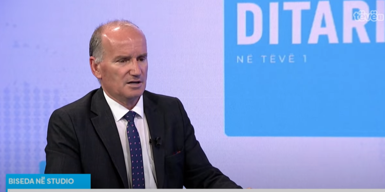 Çollaku thotë se nuk duhet të ketë përfshirje politike nga ndërkombëtarët në rastin e serbëve të arrestuar në veri