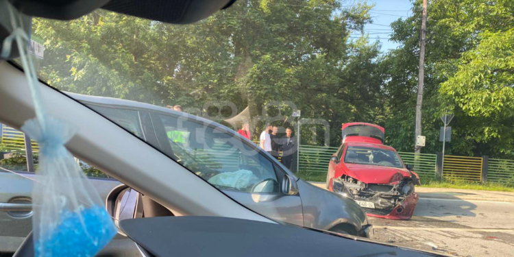 Dy të lënduar në aksident në “Taukbashqe”