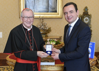 Kurti takohet me Sekretarin e Shtetit të Selisë së Shenjtë, Kardinali Pietro Paroli