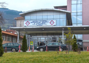 Federata e Sindikatave të Shëndetësisë e quan skandaloz arrestimin e mjekëve në Spitalin e Prizrenit