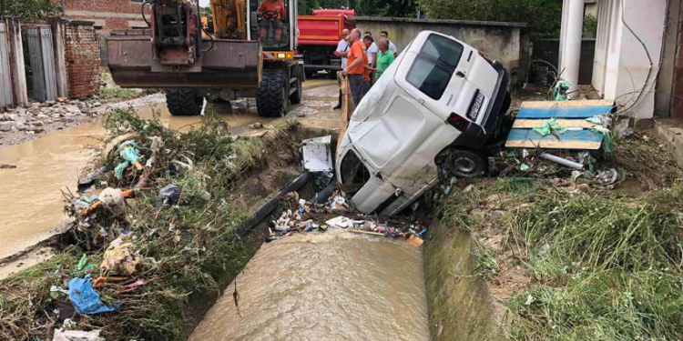 Istogu i gatshëm t’i dalë në ndihmë qytetarëve të Pejës pas vërshimeve të mbrëmshme
