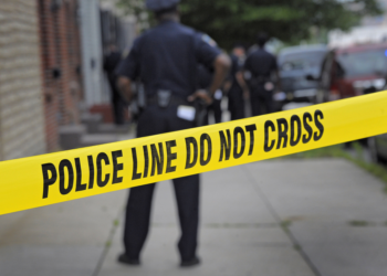 Sulm me thikë në Francë, raportohet për disa fëmijë të plagosur