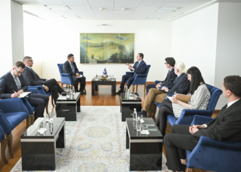 Kurti ka pritur në zyrë numrin dy të KIA-s: Jeni të mirëseardhur për investime në Kosovë