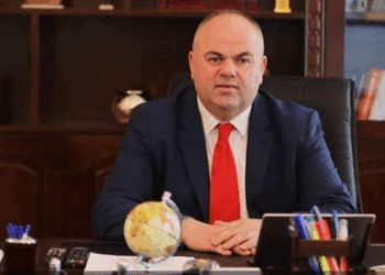 Kryetari i Kukësit dorëhiqet pas skandalit seksual