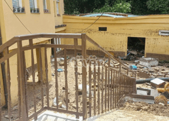 Kjo është shtëpia në Pejë, ku humbën jetën nëna me fëmijën e saj