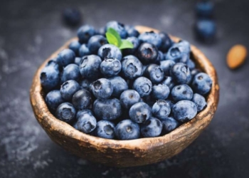 Ushqimet që fshehurazi po ua dëmtojnë dhëmbët