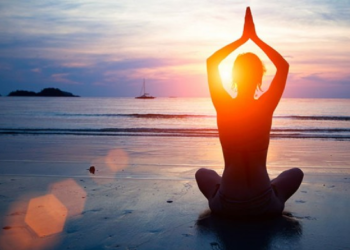 8 arsye përse duhet të praktikoni Joga-n