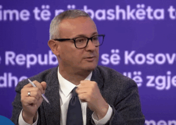 Arifi: Kurti t’i thërrasë akterët kryesorë shqiptar për gjetjen e një zgjidhje