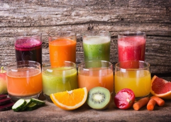 Pesë lëngjet natyrale që ndihmojnë në ngadalësimin e plakjes