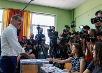 Greqia voton sot për qeverinë e re