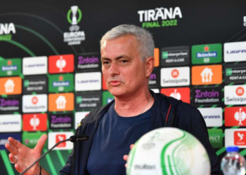Mourinho i vendos dy kushte Romës për të qëndruar