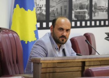 Shkarkohet kryetari i Kuvendit Komunal të Gjilanit