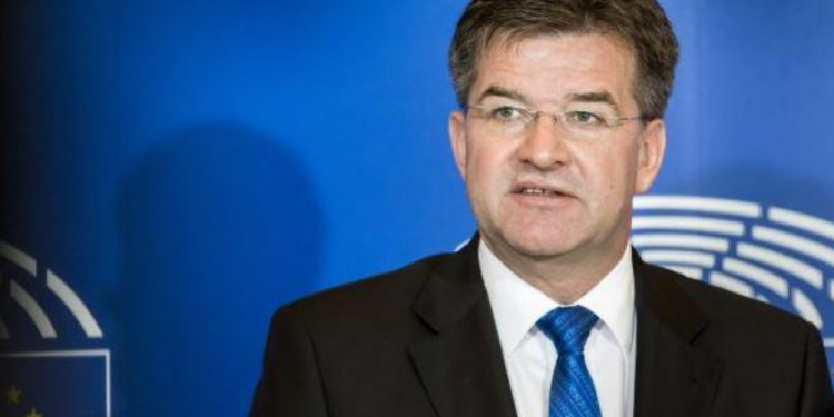 Lajçak: S’duam Ukrainë tjetër, po punojmë për të qetësuar situatën në Kosovë