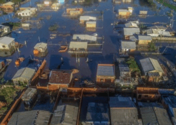 Brazili goditet nga një stuhi e fortë, humbin jetën 13 persona